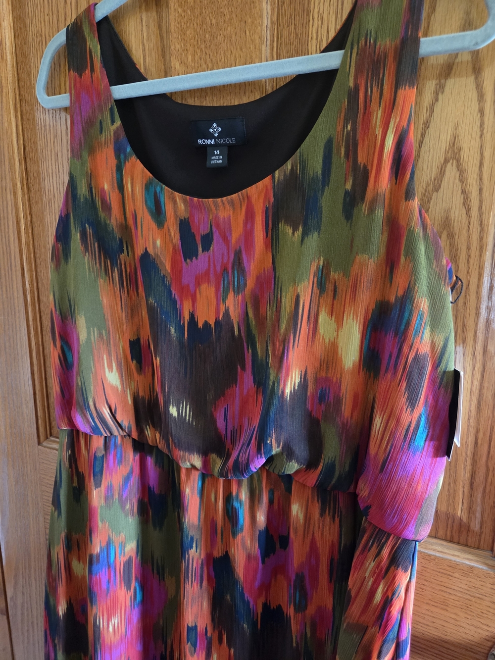 NWT Ronni Nicole Multicolor Abstract Print Sleeveless hi-lo Dress